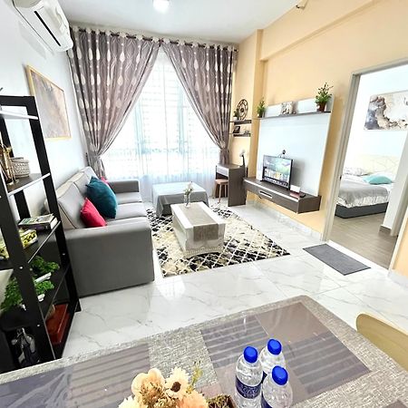 GOLDEN TROIKA KOTA BHARU HOMESTAY -2 bedrooms Buitenkant foto