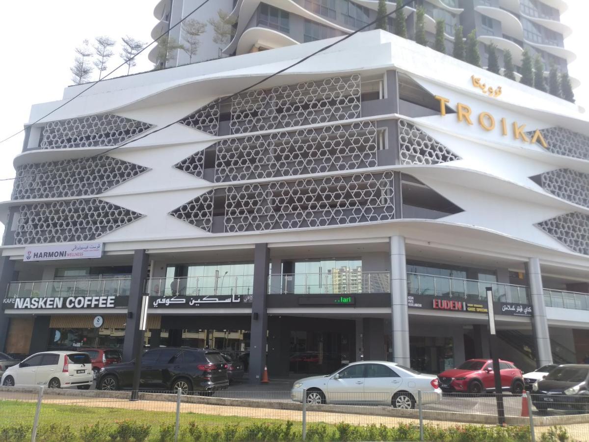 GOLDEN TROIKA KOTA BHARU HOMESTAY -2 bedrooms Buitenkant foto